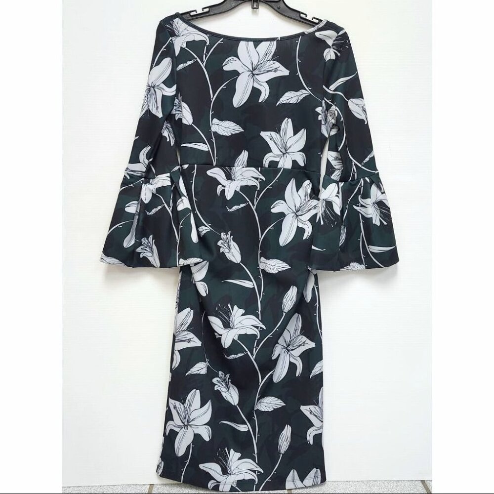 Soon Women's Dark Green Floral Midi Maternity Dress W/Bell Sleeves Size M